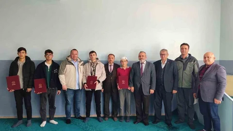 Şuhut'ta Hafızlık İcazet Töreni Yapıldı