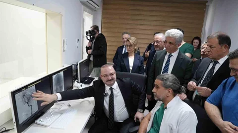 Erzurum'da Yeni Anjiyografi Cihazı Hizmete Girdi