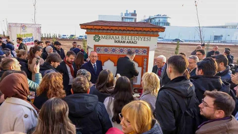 Konya'da Başkan Kavuş'tan Öğrencilere Moral İkramı