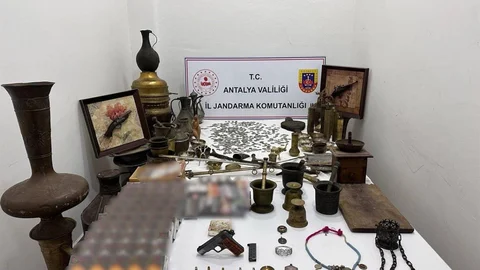 Antalya'da Tarihi Eser Operasyonu