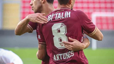 Göztepe'nin Yeni Transferi İlk Maçında Gol Attı