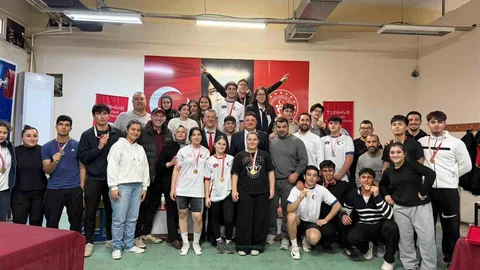 Aydın'da Gençler Halter Müsabakaları Sona Erdi
