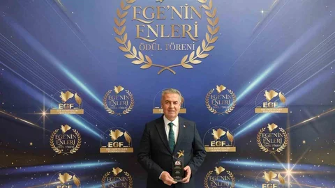 Buharkent Belediye Başkanı Erol Ödül Aldı