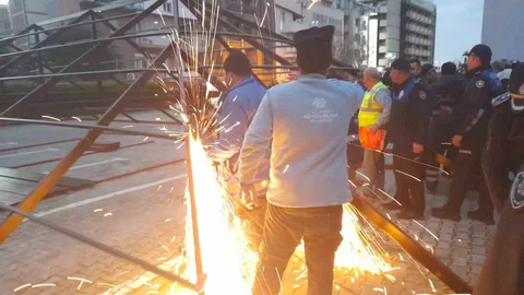 Kuşadası'nda Çadır Krizi Yaşanıyor