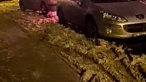 Yakutiye'de Park Halindeki Araç Yandı