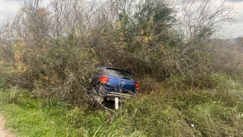 Milas'ta Şarampole Uçan Araçta 1 Yaralı