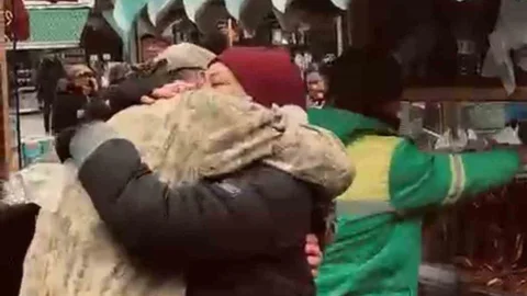 Eskişehir'de Askerden Dönen Oğul Duygusal Anlar Yaşattı