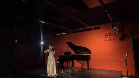 MEM Genç Sahne’de İlk Konser Gerçekleşti