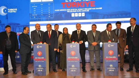 Kars'ta 1730 Konutun Kuraları Çekildi