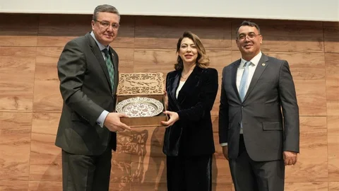 Kütahya'nın Başarılı İsimleri Ödüllendirildi