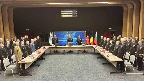 MKT Karadeniz Görev Grubu Türk Komutasında