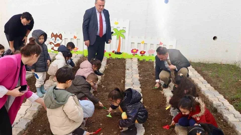 Kaymakam Öztürk’ten Okul Ziyaretleri
