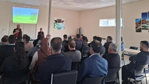 Şırnak'ta Kamu Görevlilerine Eğitim Veriliyor