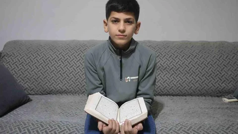 Hafızlık Eğitimini Tamamlayan Çocuk Sevinciyle Duyurdu