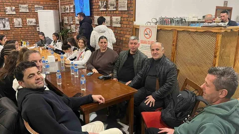 İncirliova'da Yolda Kalan Sporculara Yardım