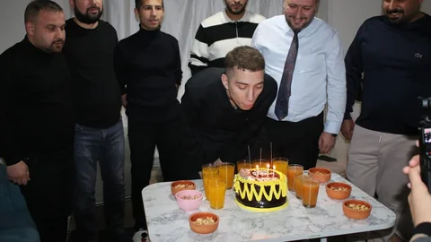 Siirt'te Doğum Günü Sürprizi Yapıldı