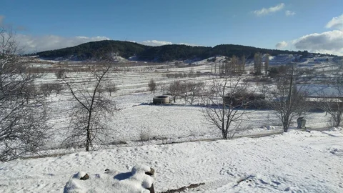 Buldan’da İlk Kar Üreticileri Sevindirdi