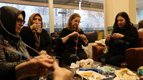 Kırşehir'de Kadınlardan Karne Hediyesi Etkinliği