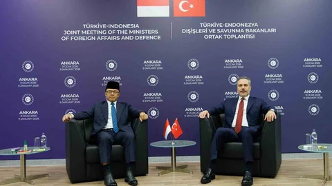 Dışişleri Bakanı Fidan Endonezyalı Mevkidaşı ile Görüştü