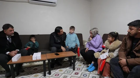 Yılmaz, Yangın Mağduru Aileyi Ziyaret Etti