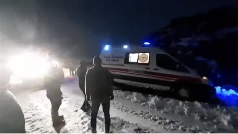 Bingöl'de Kar Yağışı Sonrası Ekipler Görevde