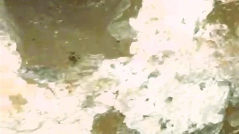 Denizli'de Tarihi Hamama Kaçak Kazı Yapıldı