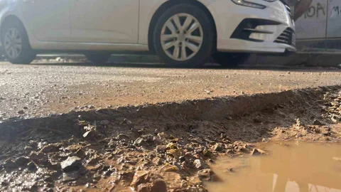 İzmir'de Altyapı Çalışmaları Sorun Yaratıyor