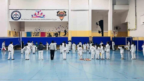 Bilecik’te Koruma Altındaki Çocuklara Kuşak Bağlama Töreni