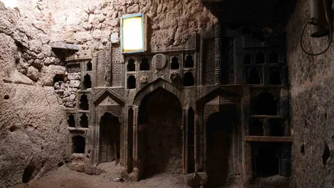 Nevşehir'de Tarihi İbadethane İncelemesi