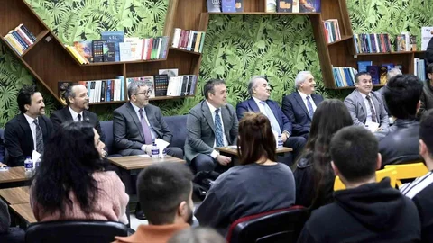 Bilecik'te Vali Sözer Öğrencilerle Buluştu