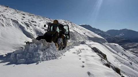 Batman'da Kar Yağışı Ulaşımı Etkiledi
