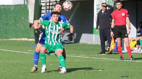 Çayelispor, Pazarspor'a Mağlup Oldu