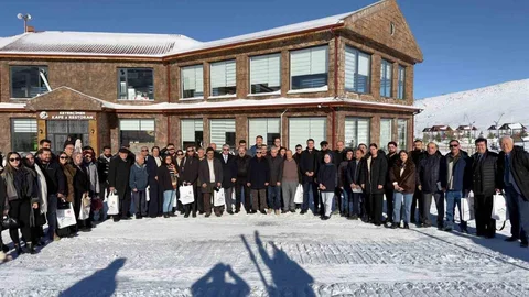 Gazeteciler Günü'nde Vali Çelik'ten Önemli Mesajlar