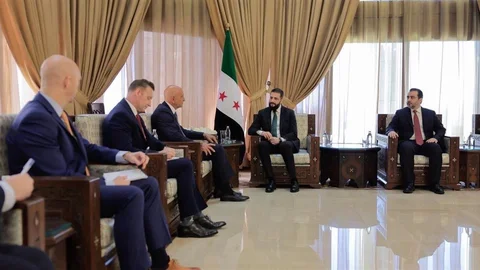 ABD Büyükelçisi Barrack'tan Suriye Açıklamaları