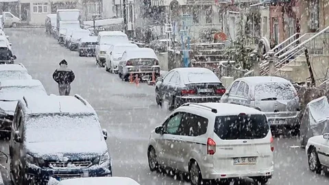 Kütahya'da Kar Yağışı Ulaşımı Olumsuz Etkiledi