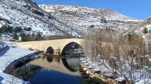Diyarbakır'daki Tarihi Haburman Köprüsü