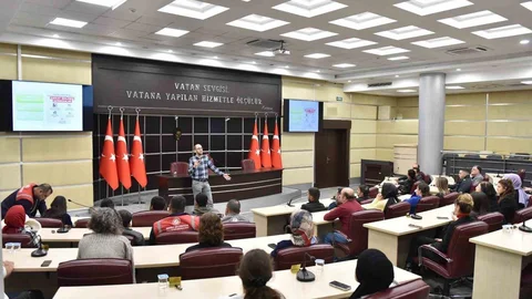 Kepez’de Yaşlılara Yönelik Eğitim Programı