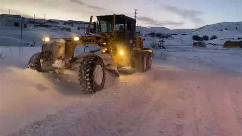 Bingöl'de Köy Yolları Açılıyor