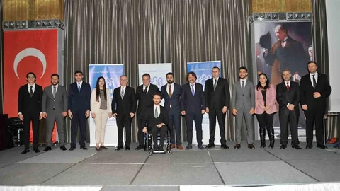 Bursa'da Başkan Adayı Erdem Projeleri Tanıttı