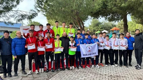 Kros Sporcuları Manisa'da Türkiye Şampiyonası İçin Yarıştı