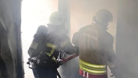 Hatay'da Konteyner Yangını