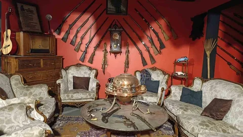 Kahramanmaraş'ta Antika Dükkanı Zaman Yolculuğu Sunuyor