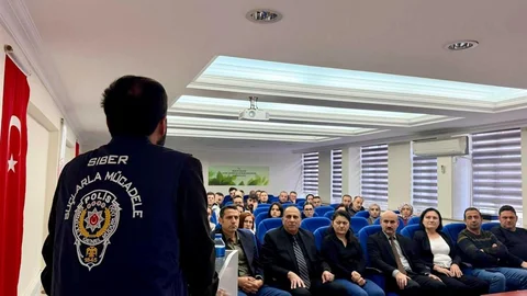 Bilecik'te Siber Suçlara Karşı Farkındalık Semineri