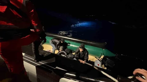 İzmir'de Düzensiz Göçmen Yakalandı