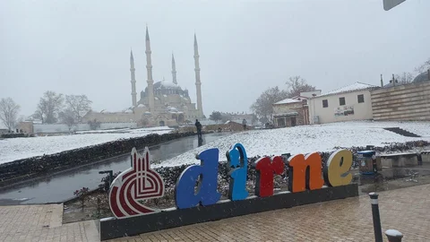 Edirne'de Taşımalı Eğitime Ara Verildi