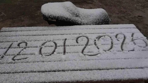 Aydos'ta Etkili Kar Yağışı Devam Ediyor