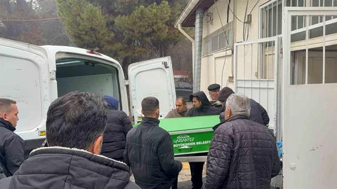 Bıçaklı Kavgada Hayatını Kaybeden Genç Defnedildi