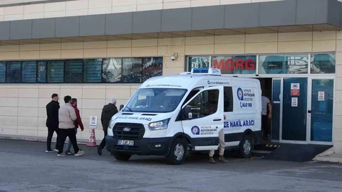 Antalya'da Motosiklet Kazasında Genç Hayatını Kaybetti