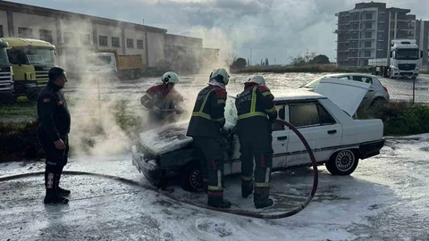 Söke'de Otomobil Yandı