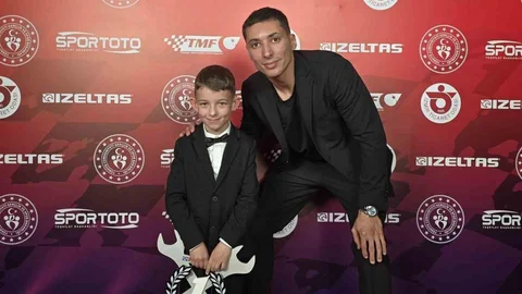 Bursa'dan Şampiyonluk Hikayesi: Poyraz Kalender